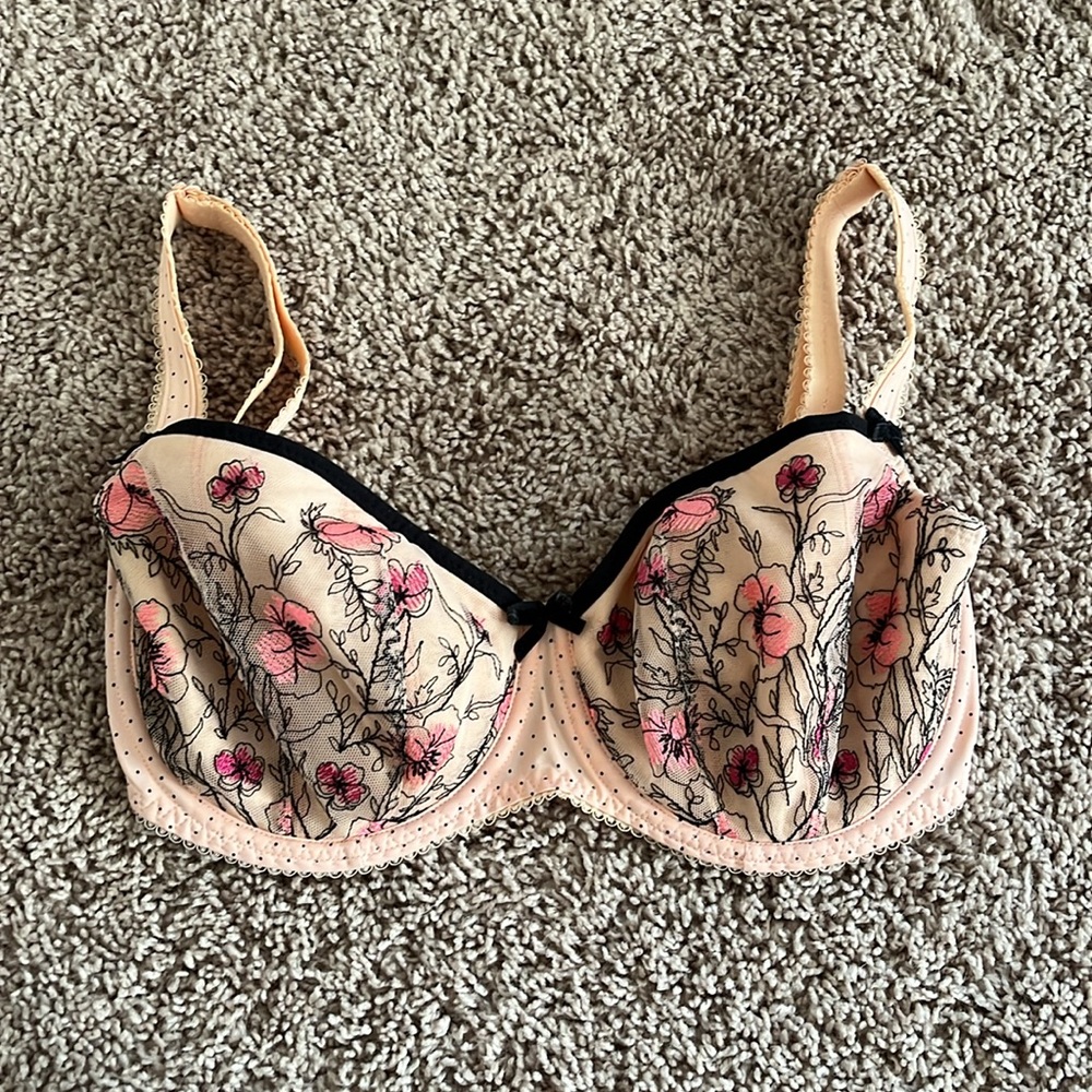 Freya 28J Pink Floral Lace Bra